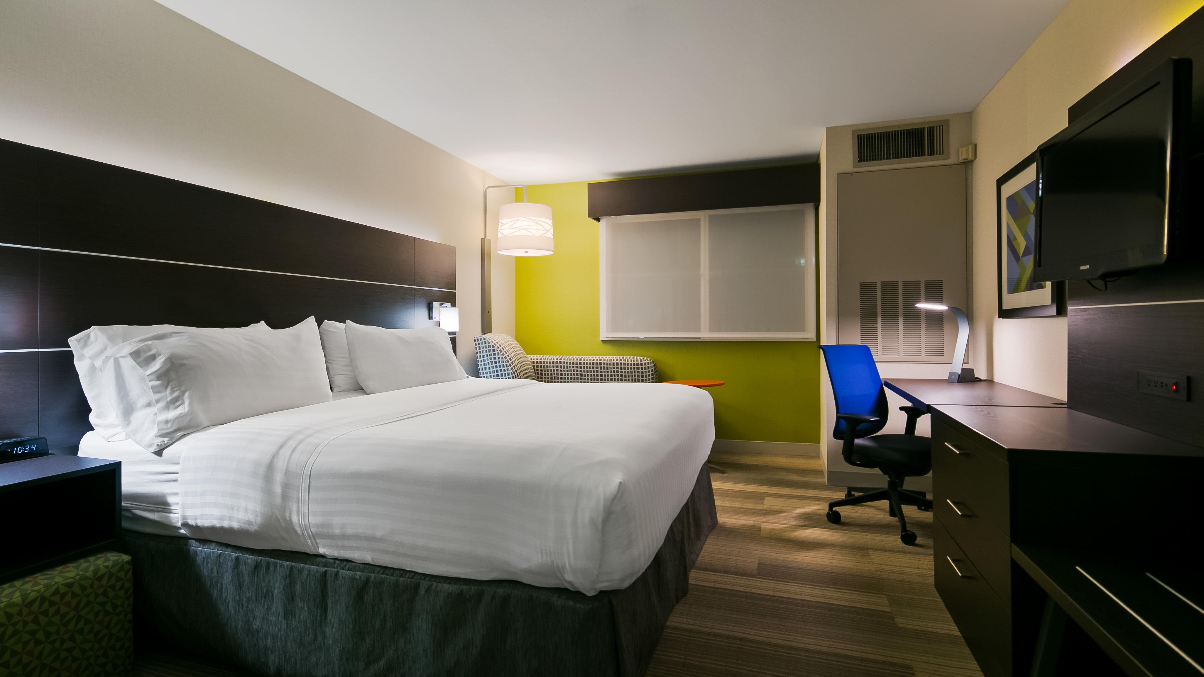 Holiday Inn Express Hotels & Suites Burlington, An Ihg Hotel Extérieur photo